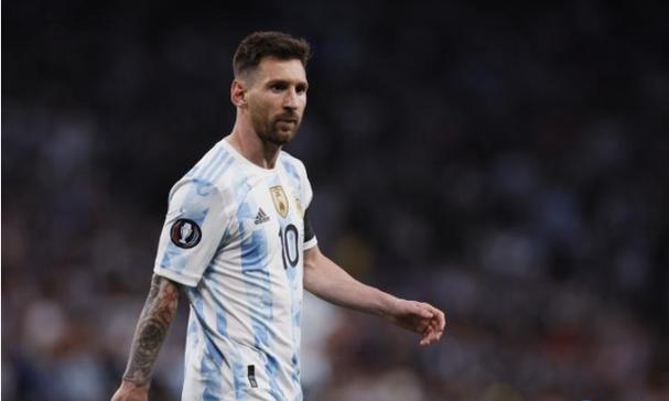 纳指收涨约2.3%,半导体指数涨3%